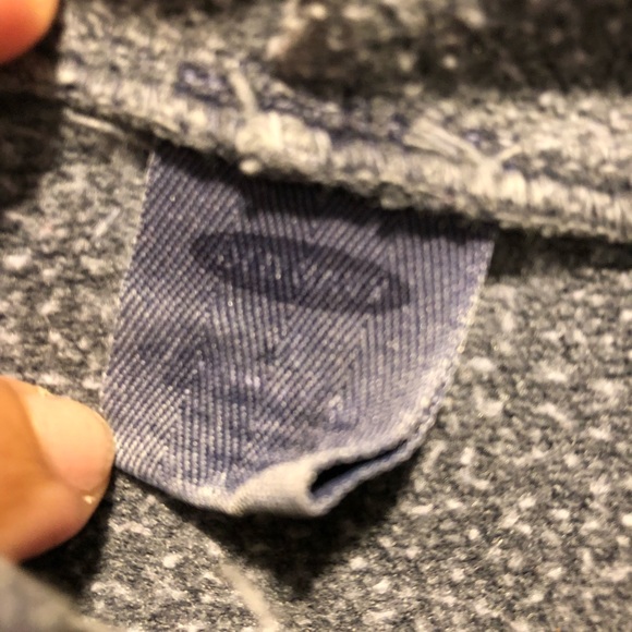 Distressed hoodie from Old Navy - Picture 3 of 3